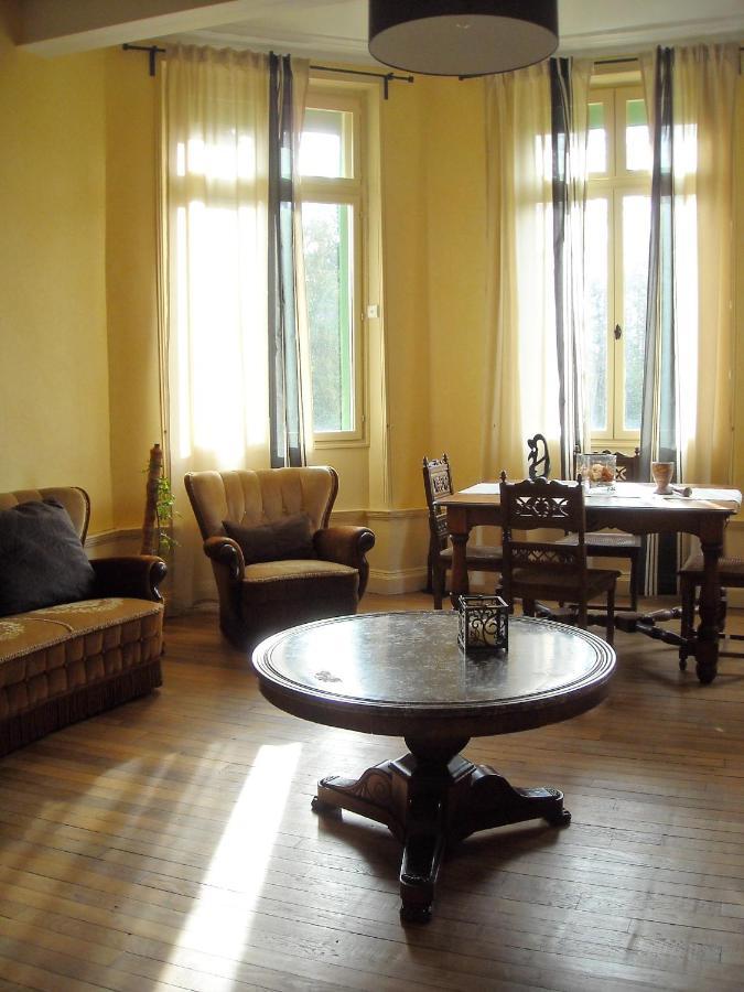 Chateau De Pougy 외부 사진